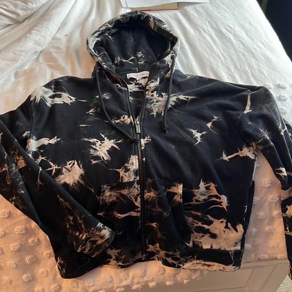 Black and white tie die sweatshirt